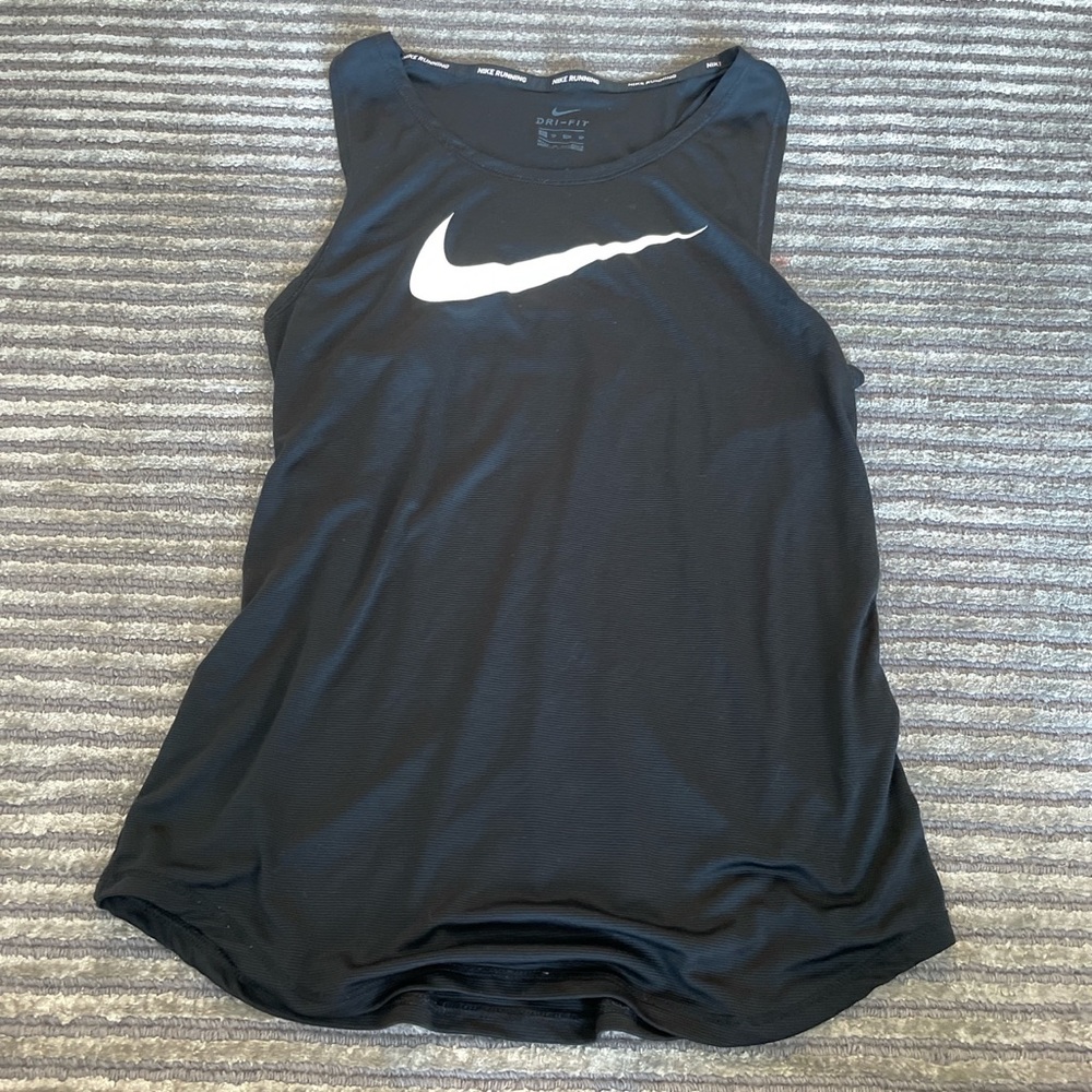 nike running top